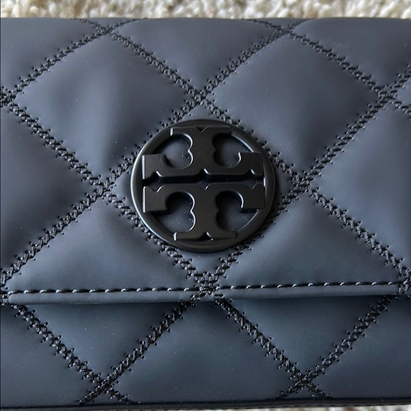 Tory Burch Black Quilted Shoulder Bag with Diamond Stitching - Picture 2 of 9